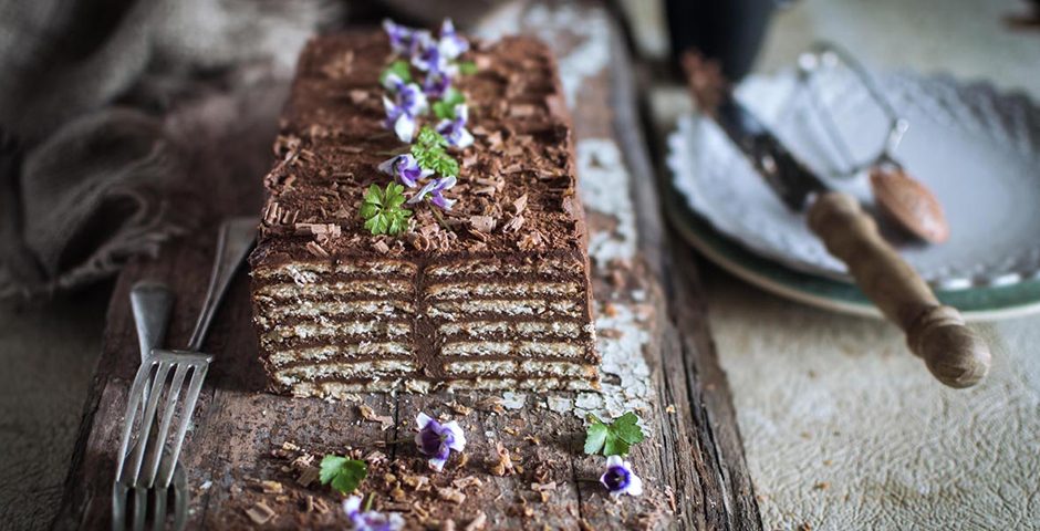 Biscuit-Cake-with-Candied-Chestnut